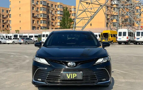 Toyota Camry, 2021 год, 1 980 000 рублей, 2 фотография
