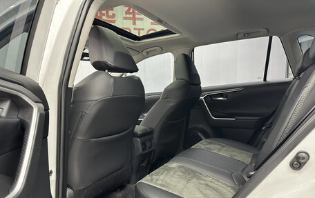 Toyota RAV4, 2022 год, 2 930 000 рублей, 4 фотография