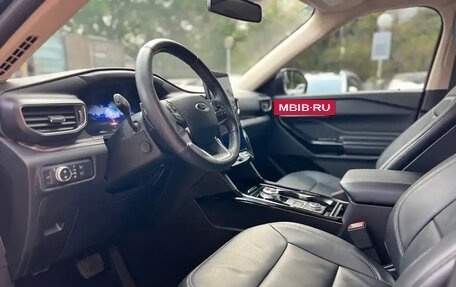 Ford Explorer VI, 2022 год, 2 690 013 рублей, 12 фотография