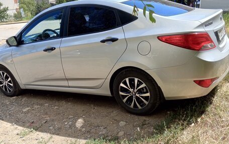 Hyundai Solaris II рестайлинг, 2015 год, 1 300 000 рублей, 8 фотография