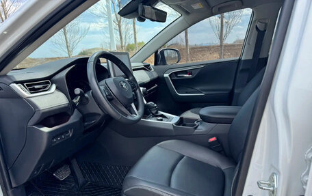 Toyota RAV4, 2022 год, 3 425 000 рублей, 5 фотография
