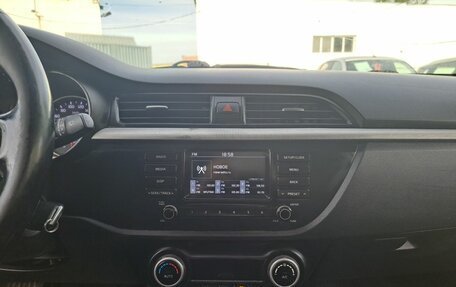 KIA Rio IV, 2017 год, 949 000 рублей, 18 фотография