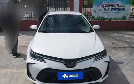 Toyota Corolla, 2022 год, 1 550 000 рублей, 2 фотография