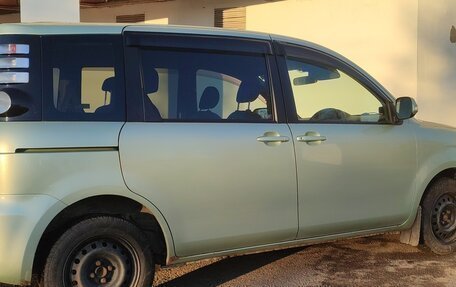 Toyota Sienta I, 2010 год, 630 000 рублей, 6 фотография