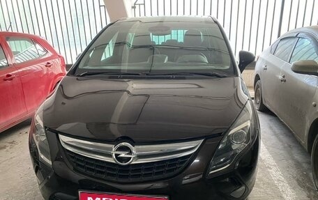 Opel Zafira C рестайлинг, 2013 год, 900 000 рублей, 1 фотография