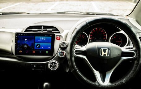 Honda Fit III, 2010 год, 750 000 рублей, 18 фотография