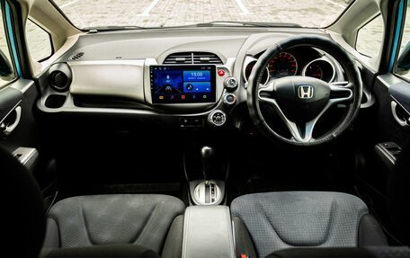Honda Fit III, 2010 год, 750 000 рублей, 15 фотография