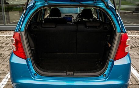 Honda Fit III, 2010 год, 750 000 рублей, 21 фотография