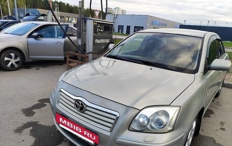Toyota Avensis III рестайлинг, 2005 год, 900 000 рублей, 7 фотография