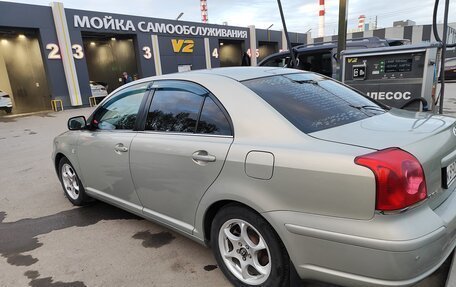 Toyota Avensis III рестайлинг, 2005 год, 900 000 рублей, 13 фотография
