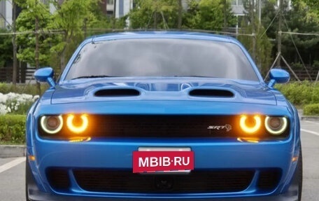 Dodge Challenger III рестайлинг 2, 2020 год, 13 000 000 рублей, 2 фотография