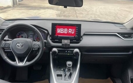 Toyota RAV4, 2020 год, 2 040 000 рублей, 10 фотография