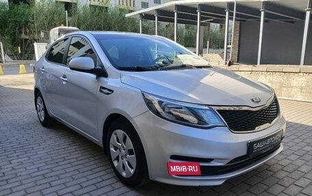 KIA Rio III рестайлинг, 2015 год, 930 000 рублей, 3 фотография