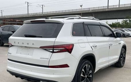 Skoda Kodiaq I, 2022 год, 2 660 000 рублей, 6 фотография