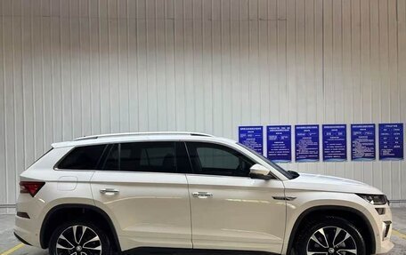 Skoda Kodiaq I, 2022 год, 2 780 000 рублей, 7 фотография