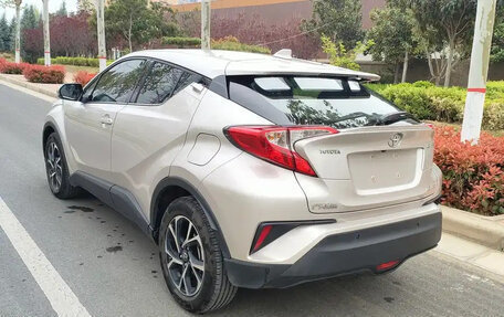 Toyota C-HR I рестайлинг, 2020 год, 1 500 000 рублей, 4 фотография
