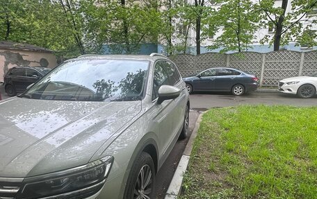 Volkswagen Tiguan II, 2017 год, 2 350 000 рублей, 2 фотография