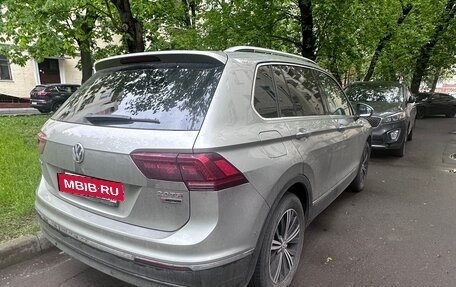 Volkswagen Tiguan II, 2017 год, 2 350 000 рублей, 3 фотография