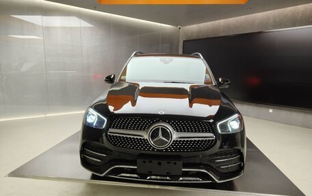 Mercedes-Benz GLE, 2023 год, 6 300 000 рублей, 3 фотография