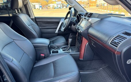 Toyota Land Cruiser Prado 150 рестайлинг 2, 2014 год, 3 150 000 рублей, 17 фотография