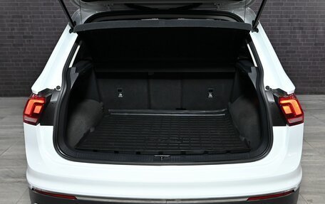 Volkswagen Tiguan II, 2021 год, 2 400 000 рублей, 6 фотография