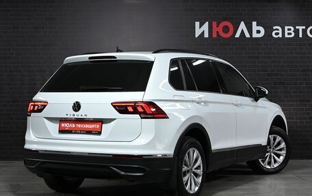 Volkswagen Tiguan II, 2021 год, 2 400 000 рублей, 7 фотография
