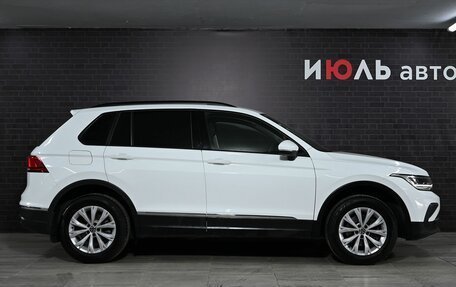 Volkswagen Tiguan II, 2021 год, 2 400 000 рублей, 9 фотография