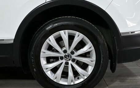 Volkswagen Tiguan II, 2021 год, 2 400 000 рублей, 18 фотография