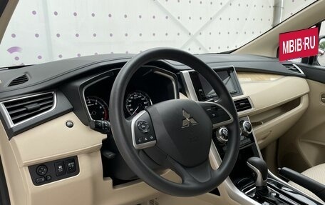 Mitsubishi Xpander, 2022 год, 2 000 000 рублей, 17 фотография