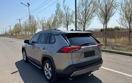 Toyota RAV4, 2022 год, 2 195 000 рублей, 5 фотография