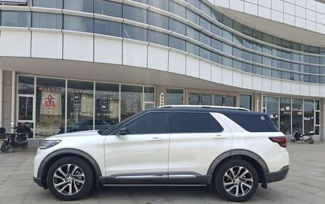 Ford Explorer VI, 2022 год, 3 940 000 рублей, 7 фотография