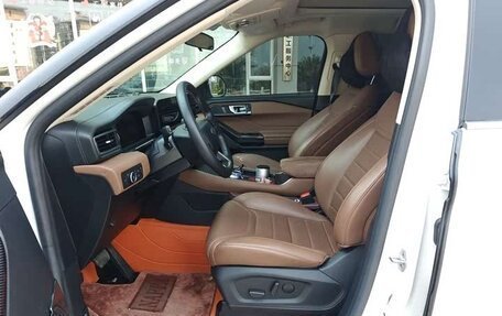 Ford Explorer VI, 2022 год, 3 940 000 рублей, 8 фотография