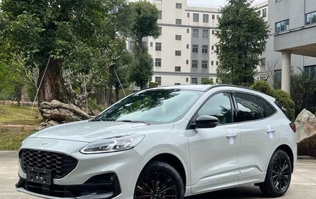 Ford Escape, 2024 год, 2 980 000 рублей, 1 фотография