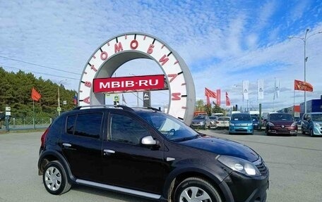 Renault Sandero I, 2014 год, 699 000 рублей, 1 фотография