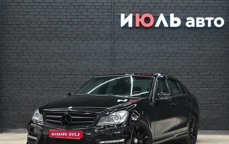 Mercedes-Benz C-Класс, 2011 год, 1 350 000 рублей, 1 фотография