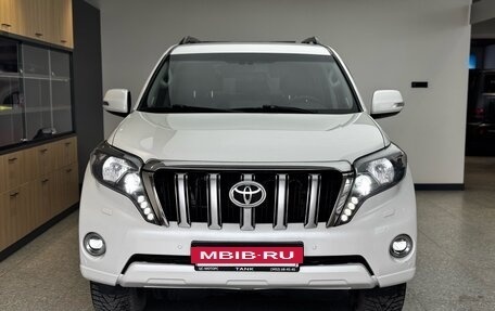 Toyota Land Cruiser Prado 150 рестайлинг 2, 2017 год, 4 245 000 рублей, 2 фотография