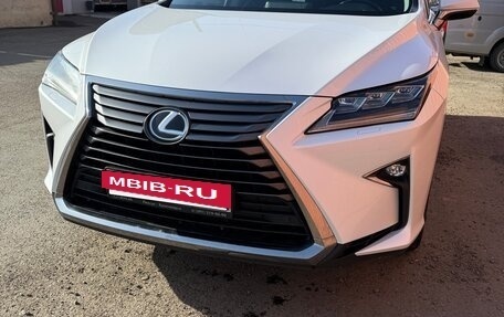 Lexus RX IV рестайлинг, 2016 год, 4 250 000 рублей, 5 фотография