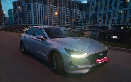 Hyundai Sonata VIII, 2020 год, 2 600 000 рублей, 3 фотография
