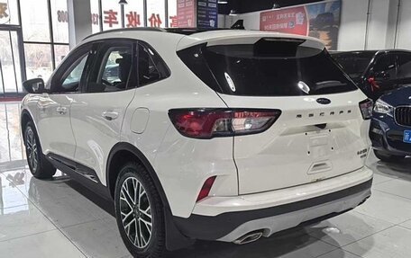 Ford Escape, 2021 год, 2 335 000 рублей, 4 фотография