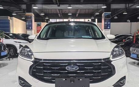 Ford Escape, 2021 год, 2 335 000 рублей, 2 фотография