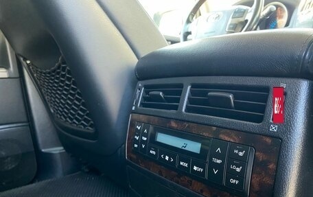 Toyota Land Cruiser 200, 2011 год, 3 550 000 рублей, 15 фотография