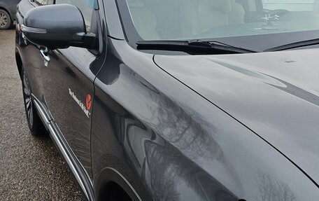 Mitsubishi Outlander III рестайлинг 3, 2020 год, 2 850 000 рублей, 4 фотография