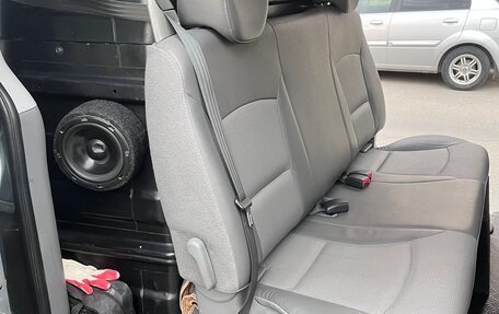 Hyundai Grand Starex Grand Starex I рестайлинг 2, 2011 год, 1 450 000 рублей, 13 фотография