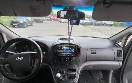 Hyundai Grand Starex Grand Starex I рестайлинг 2, 2011 год, 1 450 000 рублей, 17 фотография