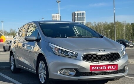 KIA cee'd III, 2014 год, 1 300 000 рублей, 2 фотография