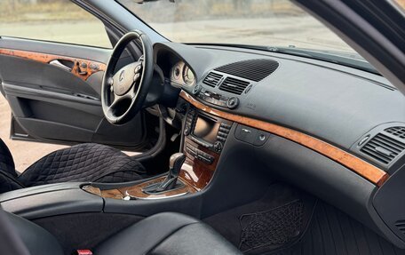 Mercedes-Benz E-Класс, 2003 год, 635 000 рублей, 4 фотография