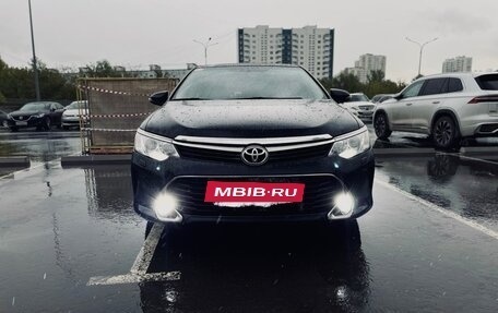 Toyota Camry, 2016 год, 2 600 000 рублей, 2 фотография