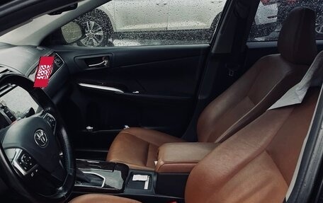 Toyota Camry, 2016 год, 2 600 000 рублей, 6 фотография