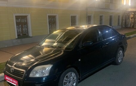 Toyota Avensis III рестайлинг, 2004 год, 680 000 рублей, 4 фотография