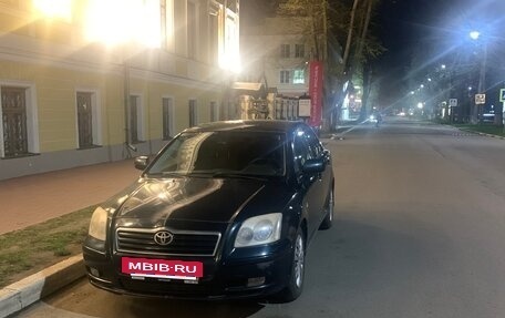 Toyota Avensis III рестайлинг, 2004 год, 680 000 рублей, 6 фотография